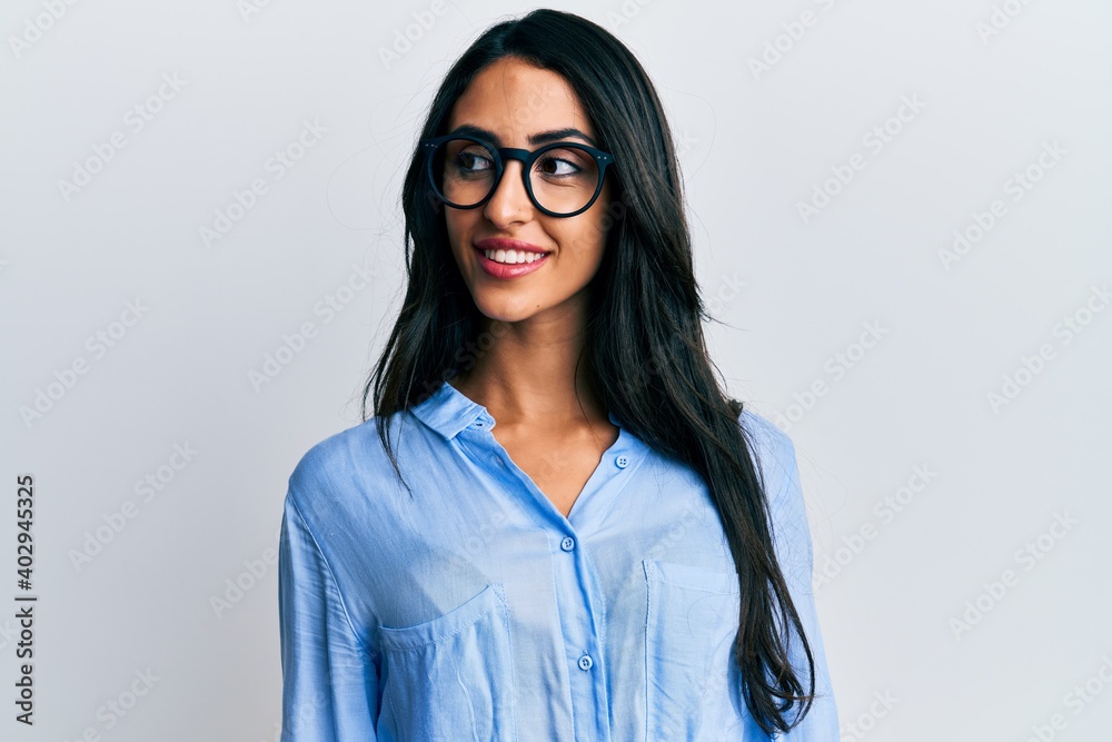 Caribbean woman wearing stylish glasses