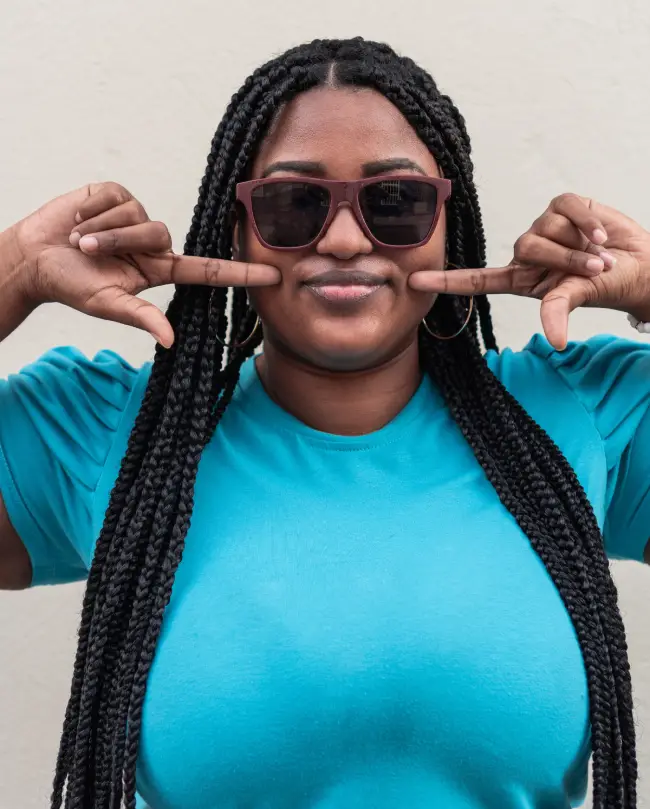 Face shapes and suggested eyeglass frame styles Face shapes and suggested eyeglass frame styles