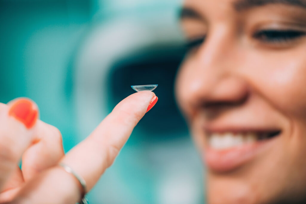 contact lens eye exam